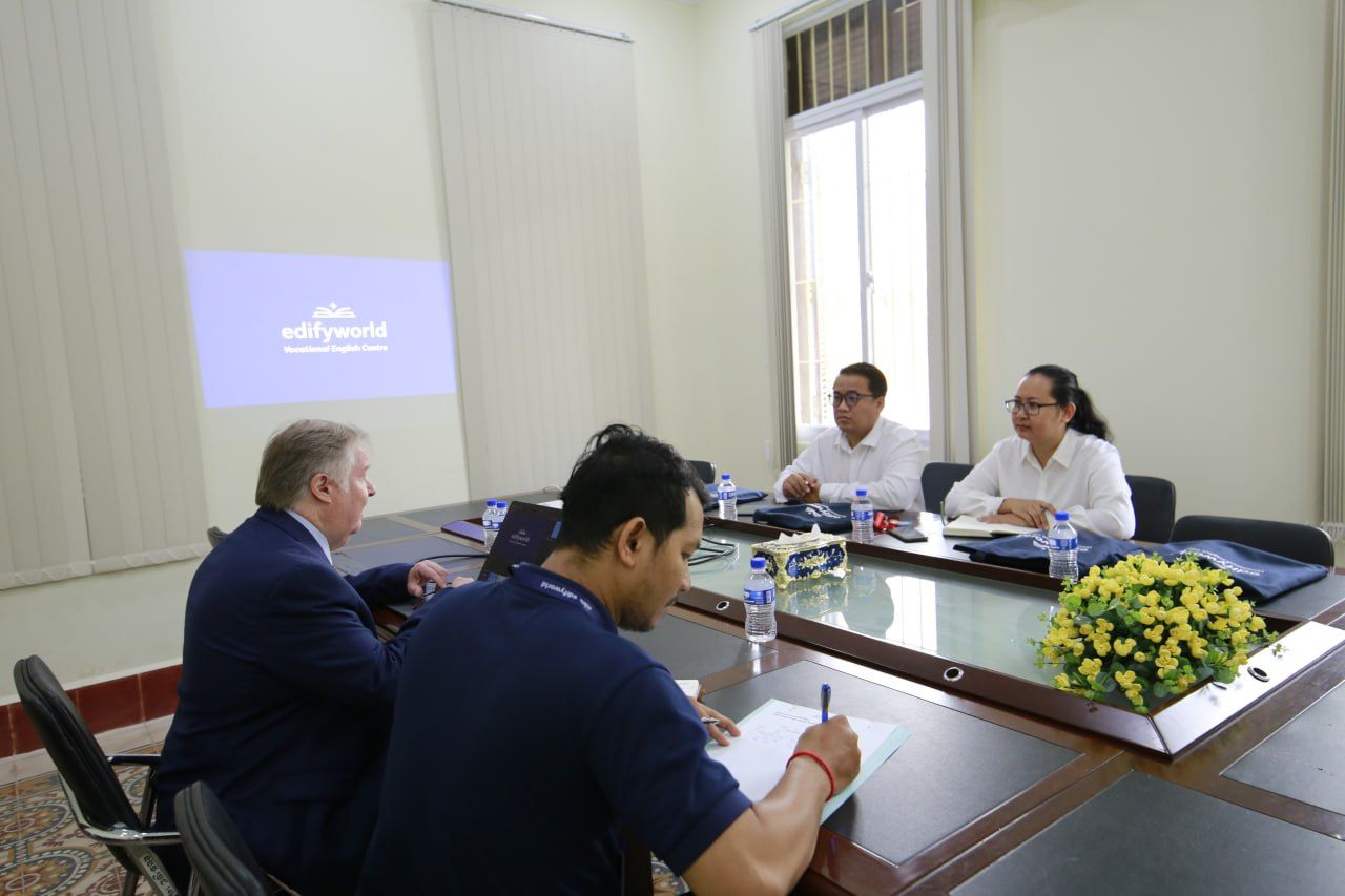 Discussion meeting on "Collaboration in Developing English Language Competencies for Teachers" - Image 2
